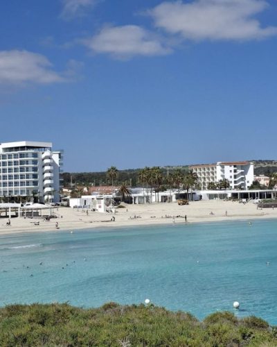 Sunwing Sandy Bay Beach в марте — фото погоды (2026-03-29)
