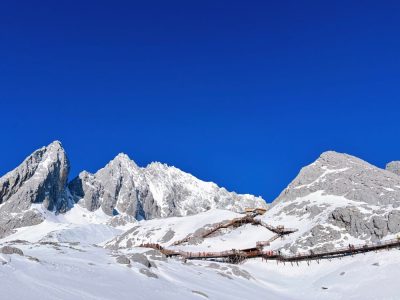 Jade Dragon Snow Mountain, Lijiang,china в апреле — фото погоды (2026-04-19)