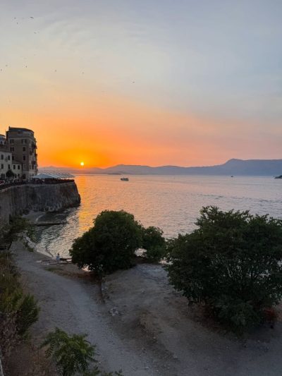 Corfou, Grèce в июле — фото погоды (2026-07-21)