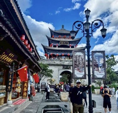 เมืองโบราณลี่เจียง;麗江古城 Yunnan,china в октябре — фото погоды (2025-10-12)