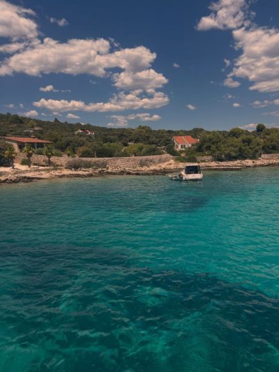 Blue Lagoon Croatia в июле — фото погоды (2026-07-05)