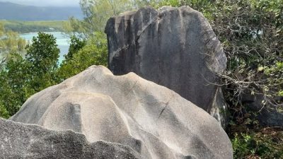 Moyenne Island, Seychelles в октябре — фото погоды (2025-10-06)