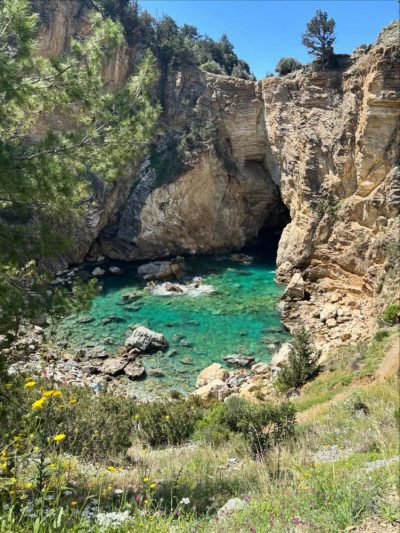Gazipaşa Delikdeniz Kral Koyu в апреле — фото погоды (2026-04-20)