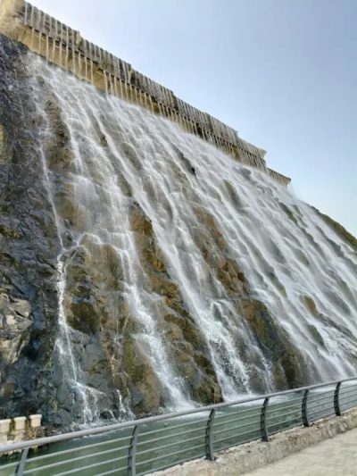 The Waterfalls Khorfakkan в мае — фото погоды (2026-05-14)