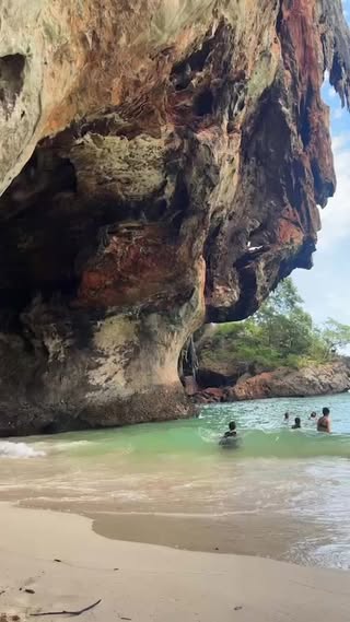 Phranang Beach หาดพระนาง จ.กระบี่ в июле — фото погоды (2025-07-29)