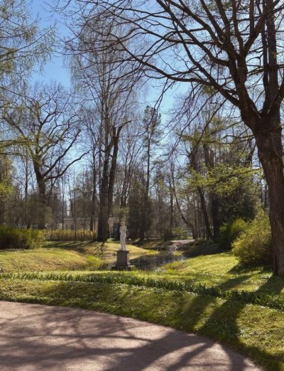 Pavlovsk Palace — фото погоды в мае (2026-05-02)