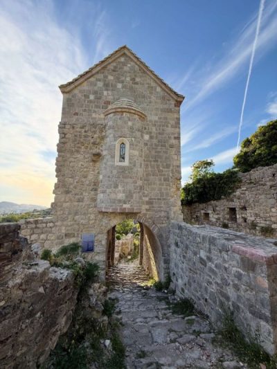 Stari Bar, Montenegro в июле — фото погоды (2026-07-17)