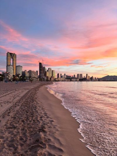 Paseo de Poniente. Benidorm в октябре — фото погоды (2025-10-26)