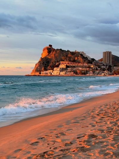 Paseo de Poniente. Benidorm в феврале — фото погоды (2026-02-11)