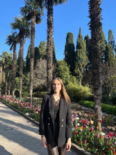 Nikitsky Botanical Garden в апреле — фото погоды (2026-04-19)