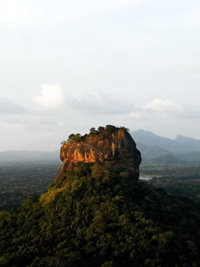 Pidurangala, Sigiriya в сентябре — фото погоды (2025-09-14)