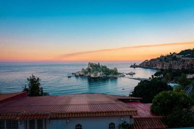 Taormina IsolaBella в январе — фото погоды (2026-01-12)