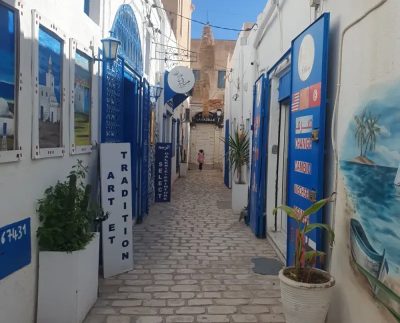 Houmt Souk в феврале — фото погоды (2026-02-23)
