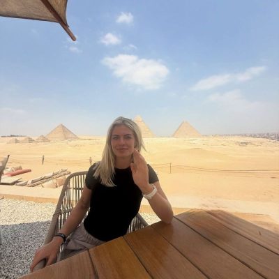 9 Pyramids Lounge в сентябре — фото погоды (2025-09-28)