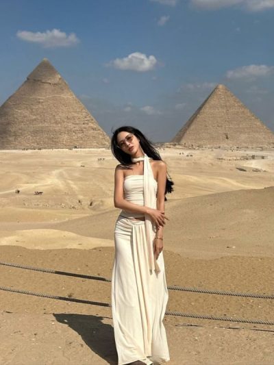 9 Pyramids Lounge в октябре — фото погоды (2025-10-12)