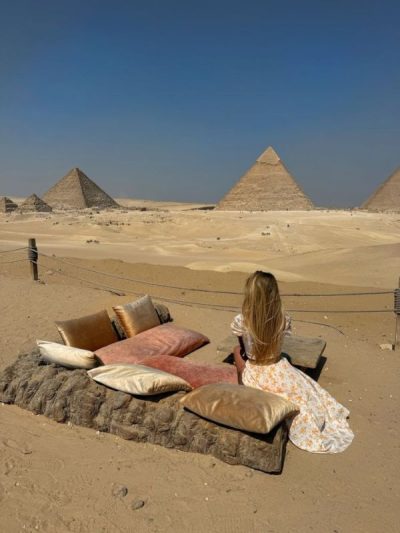 9 Pyramids Lounge в октябре — фото погоды (2025-10-24)