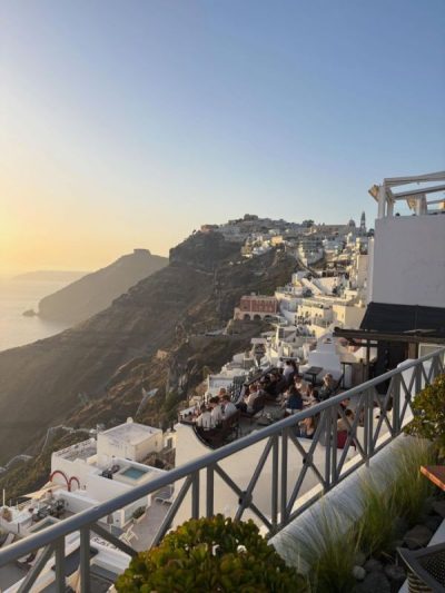 Santorini Caldera, Thìra, Greece в июне — фото погоды (2026-06-03)