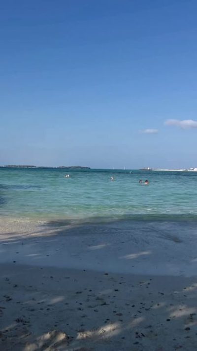 Maldives Beach в апреле — фото погоды (2026-04-05)