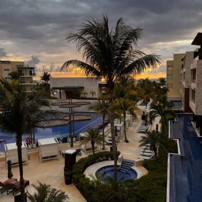 Royalton Diamond Club Riviera Maya в июне — фото погоды (2026-06-01)