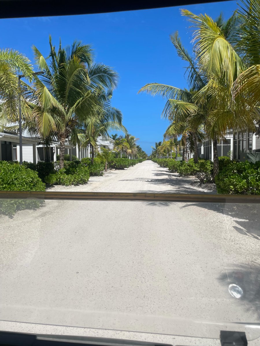 Погода в Mahogany Bay Resort & Beach Club, Curio Collection by Hilton
