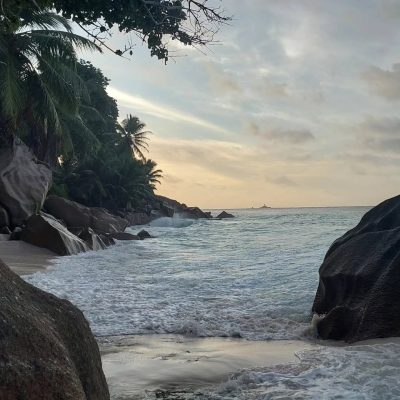 Patatran Hotel, La Digue Island, Seychelles — фото погоды в июле (2024-07-11)