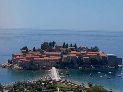 Sveti Stefan в июле — фото погоды (2026-07-24)