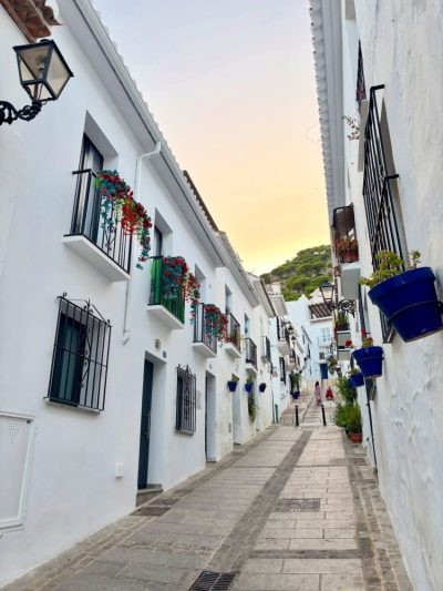 Marbella Old Town в июле — фото погоды (2026-07-24)