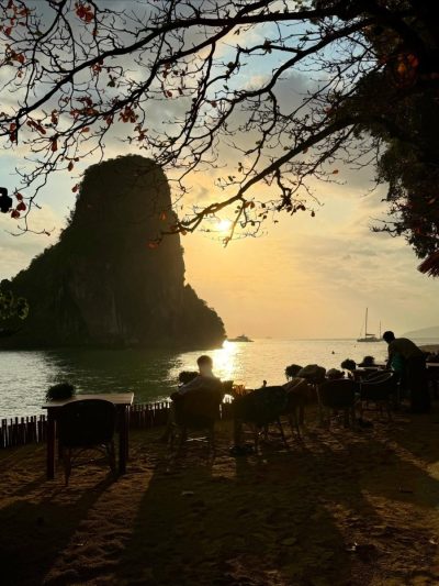 The Grotto, Rayavadee Resort, Krabi — фото погоды в апреле (2026-04-29)