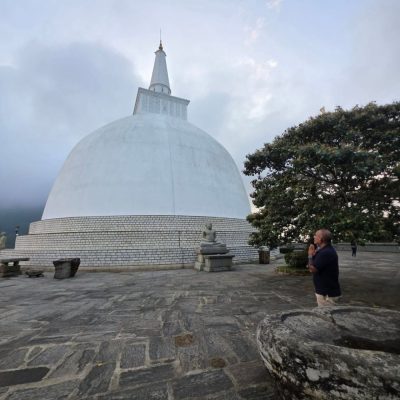 Sandagiri Maha Seya Hanthana в феврале — фото погоды (2026-02-22)