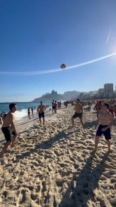 Ipanema Beach, Rio de Janeiro в июле — фото погоды (2026-07-22)