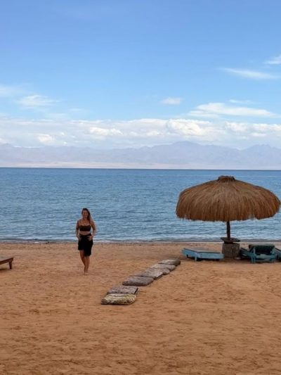 Nuweibá, Janub Sina', Egypt в марте — фото погоды (2026-03-29)