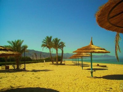 Nuweibá, Janub Sina', Egypt в апреле — фото погоды (2026-04-20)