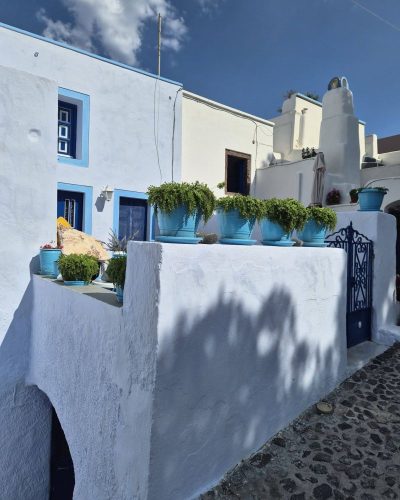 Pyrgos, Kikladhes, Greece в июне — фото погоды (2026-06-19)