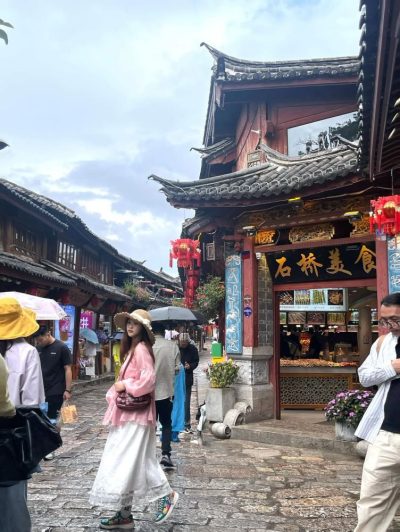 Old Town of Lijiang в июле — фото погоды (2026-07-18)