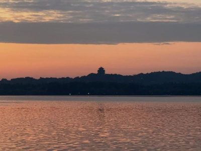 West Lake в сентябре — фото погоды (2025-09-07)