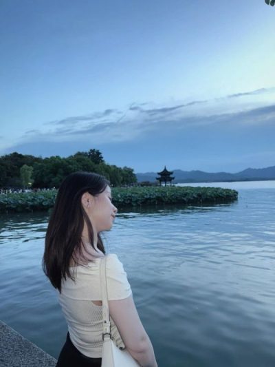 West Lake в сентябре — фото погоды (2025-09-13)