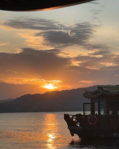 West Lake в ноябре — фото погоды (2025-11-05)