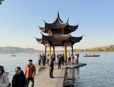 West Lake в январе — фото погоды (2026-01-12)