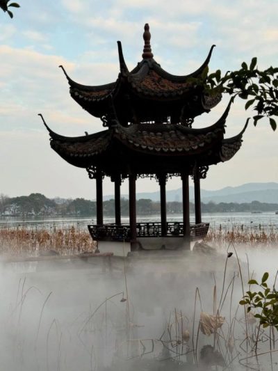 West Lake в феврале — фото погоды (2026-02-09)