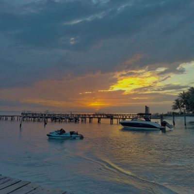𝐼𝑠𝑙𝑎 𝑀𝑢𝑗𝑒𝑟𝑒𝑠, 𝐶𝑎𝑛𝑐𝑢́𝑛, 𝑄𝑢𝑖𝑛𝑡𝑎𝑛𝑎 𝑅𝑜𝑜 в июле — фото погоды (2026-07-20)