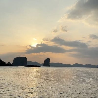 อ่าวปิเละลากูน Pileh Lagoon, Phi-Phi Island в марте — фото погоды (2026-03-31)
