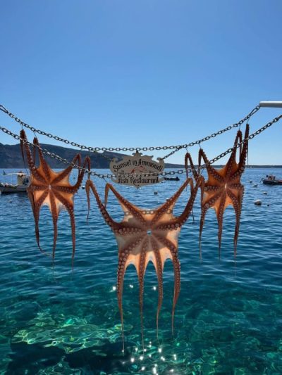 Bay Of Ammoudi, Santorini Greece в августе — фото погоды (2025-08-30)
