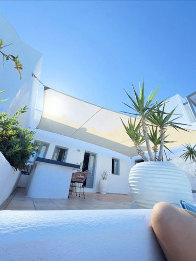 Bay Of Ammoudi, Santorini Greece в сентябре — фото погоды (2025-09-25)