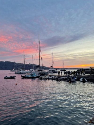Bay Of Ammoudi, Santorini Greece в феврале — фото погоды (2026-02-03)