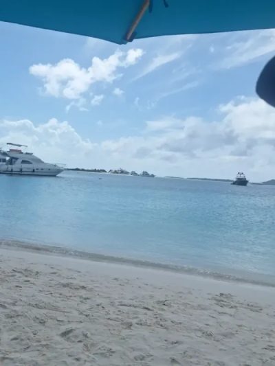 Archipiélago Los Roques в апреле — фото погоды (2026-04-20)