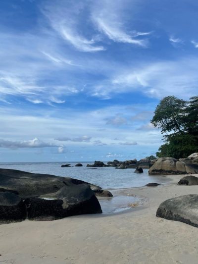 Mahé, Beau Vallon, Seychelles в декабре — фото погоды (2025-12-30)