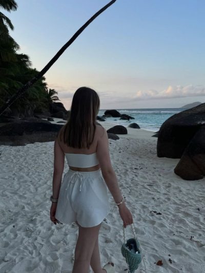 Niva Labriz Seychelles в октябре — фото погоды (2025-10-12)