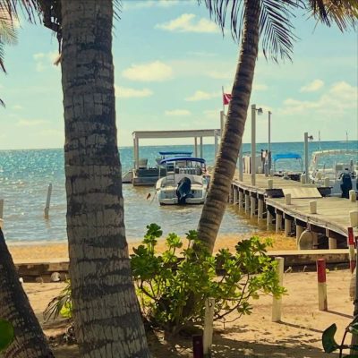 Ambergris Caye в апреле — фото погоды (2026-04-20)