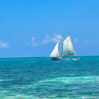 Ambergris Caye в апреле — фото погоды (2026-04-22)