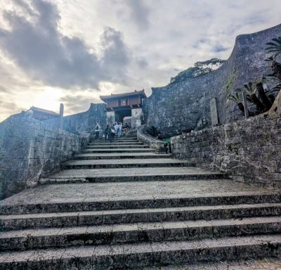 Shuri Castle в декабре — фото погоды (2025-12-31)